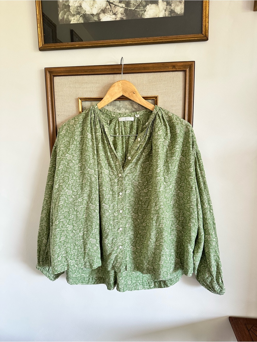 DOEN Jane Blouse in Green Garden Bloom XS - Picture 3 of 13